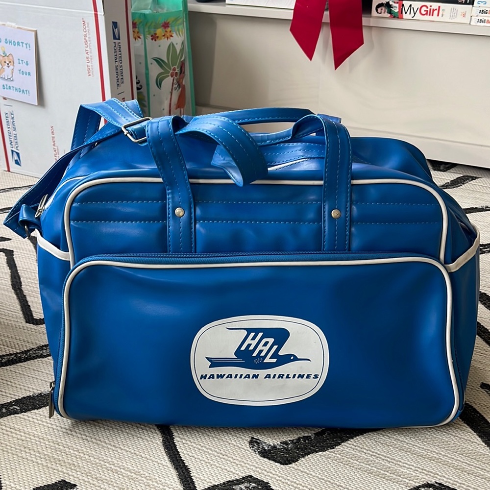 Retro Hawaiian Airline Bag